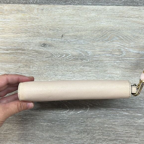 0327 Michael Kors full zip wallet - Picture 6 of 8